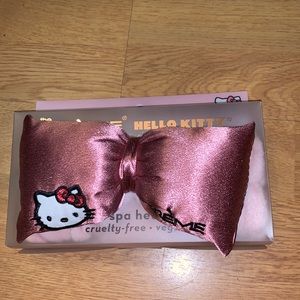 NIB Hello Kitty - Plush Bow Spa Headband (Pink Metallic)